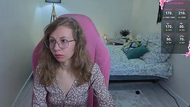 Snapshot of Lill_Mary chatting on 09/13/25, 02:22 Lill Mary online show from 09/13/25, 02:22