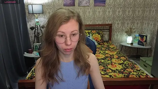 Snapshot of Lill_Mary chatting on 02/04/26, 01:33 Lill Mary online show from 02/04/26, 01:33