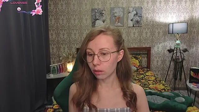 Snapshot of Lill_Mary chatting on 03/10/26, 04:17 Lill Mary online show from 03/10/26, 04:17