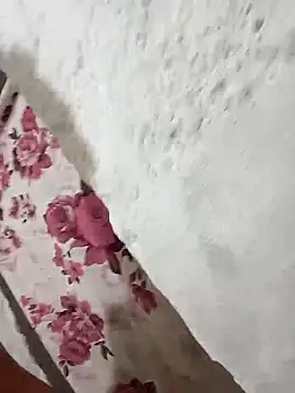 Snapshot of strip_1212 chatting on 01/11/26, 12:04 strip 1212 online show from 01/11/26, 12:04