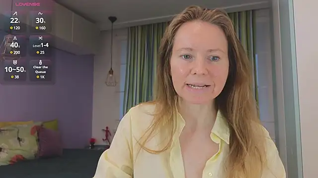 Snapshot of JanePearl chatting on 12/11/24, 08:15 JanePearl online show from 12/11/24, 08:15