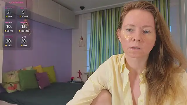 Snapshot of JanePearl chatting on 12/13/24, 08:30 JanePearl online show from 12/13/24, 08:30