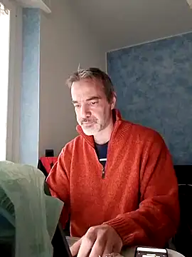 Snapshot of Marcolino183 chatting on 01/10/25, 03:16 Marcolino183 online show from 01/10/25, 03:16