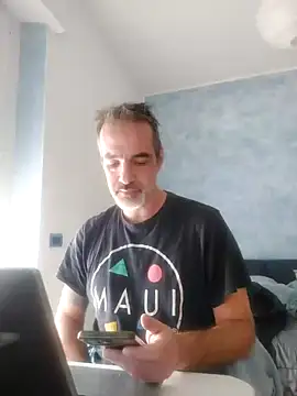 Snapshot of Marcolino183 chatting on 03/12/25, 10:37 Marcolino183 online show from 03/12/25, 10:37