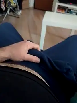 Snapshot of Marcolino183 chatting on 03/14/25, 04:40 Marcolino183 online show from 03/14/25, 04:40