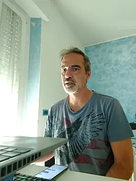 Snapshot of Marcolino183 chatting on 09/12/25, 08:58 Marcolino183 online show from 09/12/25, 08:58