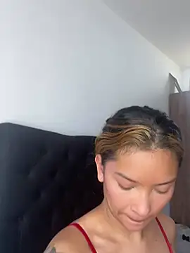 baby lizy online show from 02/05/25, 04:47