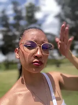 baby lizy online show from 02/20/26, 05:46