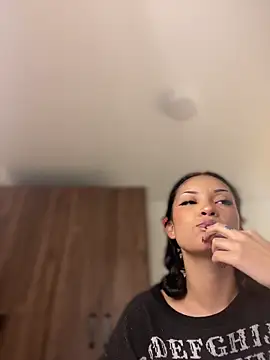 baby lizy online show from 05/02/26, 08:36