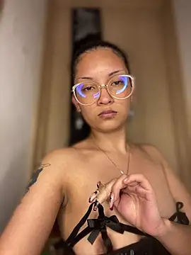 baby lizy online show from 06/23/26, 09:57