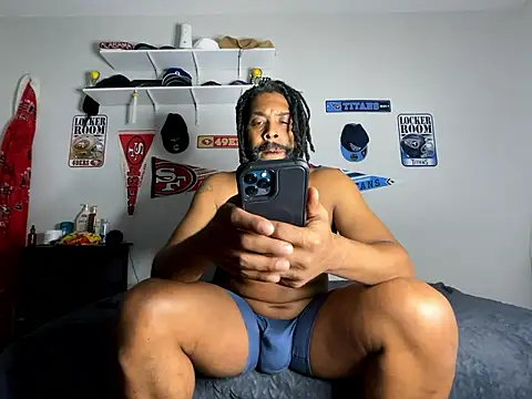 Snapshot of bigdinca chatting on 01/12/26, 03:56 bigdinca online show from 01/12/26, 03:56