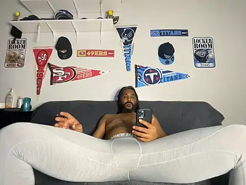 Snapshot of bigdinca chatting on 02/22/26, 02:45 bigdinca online show from 02/22/26, 02:45