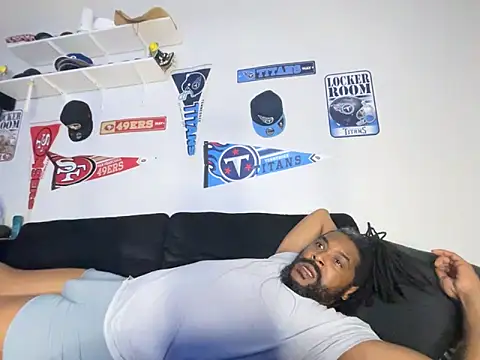 Snapshot of bigdinca chatting on 02/25/26, 04:33 bigdinca online show from 02/25/26, 04:33