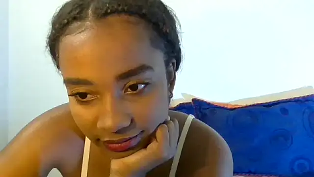 Snapshot of Behla_rouseh chatting on 12/04/24, 02:09 Behla rouseh online show from 12/04/24, 02:09