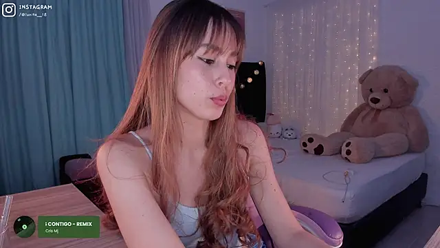 Snapshot of alice_guerin_ chatting on 02/08/25, 06:43 alice guerin online show from 02/08/25, 06:43