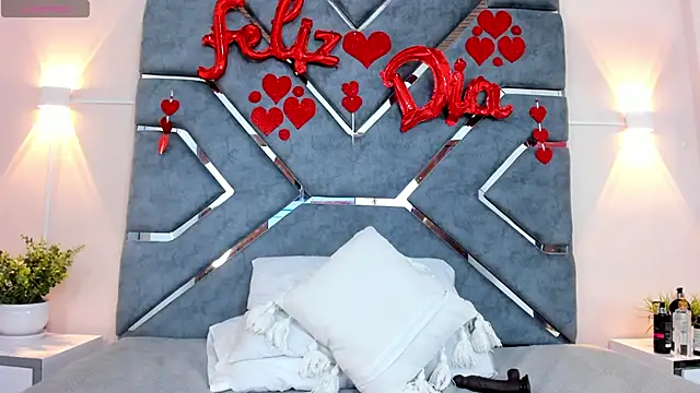 ashlyrey-1 online show from 02/20/25, 10:37