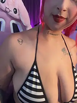 ashlyrey-1 online show from 04/23/26, 06:43