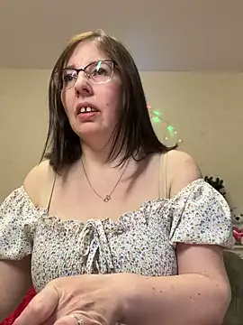 Snapshot of B_Bonya_m chatting on 12/17/24, 05:18 B Bonya m online show from 12/17/24, 05:18