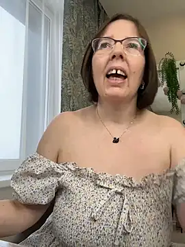 Snapshot of B_Bonya_m chatting on 01/28/25, 08:47 B Bonya m online show from 01/28/25, 08:47