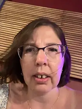 Snapshot of B_Bonya_m chatting on 02/07/25, 12:39 B Bonya m online show from 02/07/25, 12:39
