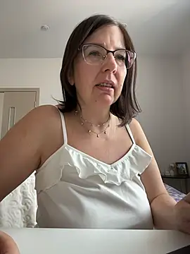 Snapshot of B_Bonya_m chatting on 03/04/26, 04:40 B Bonya m online show from 03/04/26, 04:40