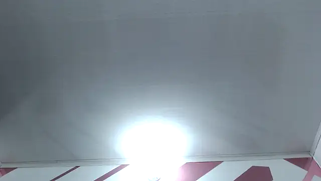 Snapshot of Kitten_Hot_ chatting on 11/20/25, 03:18 Kitten Hot online show from 11/20/25, 03:18