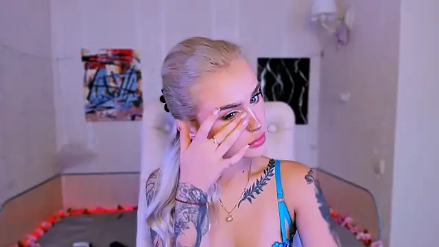  Ravenaa online show from 11/09/25, 08:01