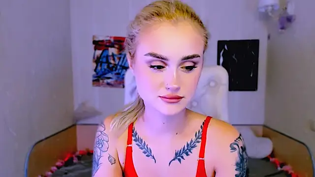  Ravenaa online show from 12/15/25, 10:30