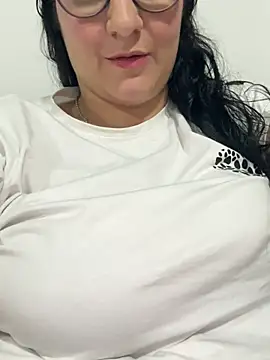 Soe Lara online show from 03/16/25, 11:57