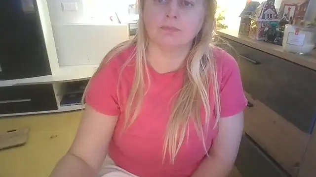 Snapshot of Meliss_Official9 chatting on 01/09/26, 11:35 Meliss Official9 online show from 01/09/26, 11:35