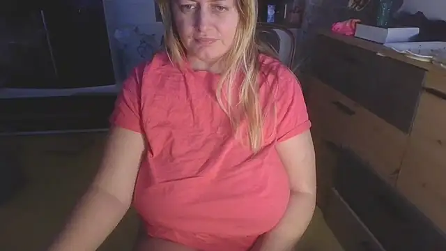 Snapshot of Meliss_Official9 chatting on 02/12/26, 10:38 Meliss Official9 online show from 02/12/26, 10:38