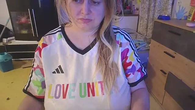 Snapshot of Meliss_Official9 chatting on 03/30/26, 05:47 Meliss Official9 online show from 03/30/26, 05:47