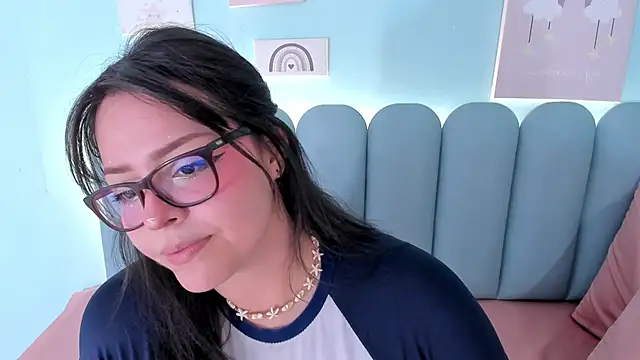 Snapshot of curvy_rousi chatting on 09/23/25, 11:46 curvy rousi online show from 09/23/25, 11:46