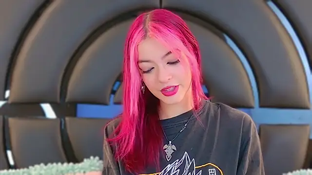 Snapshot of ElizabetthKitty chatting on 01/31/25, 07:18 ElizabetthKitty online show from 01/31/25, 07:18