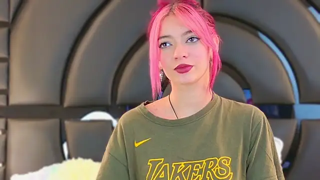 Snapshot of ElizabetthKitty chatting on 02/10/25, 08:00 ElizabetthKitty online show from 02/10/25, 08:00