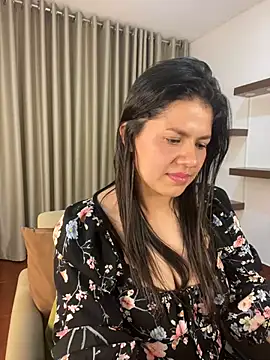 Snapshot of Alice_Biel chatting on 02/01/25, 12:29 Alice Biel online show from 02/01/25, 12:29