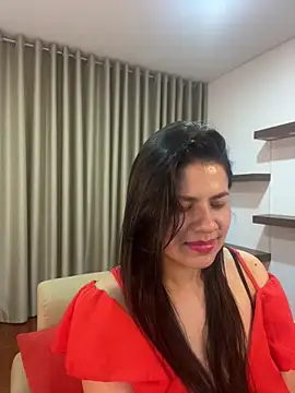 Snapshot of Alice_Biel chatting on 03/15/25, 03:18 Alice Biel online show from 03/15/25, 03:18