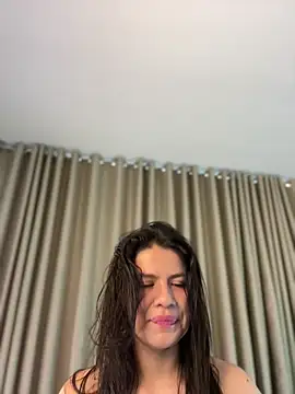 Alice Biel online show from 06/20/26, 01:25