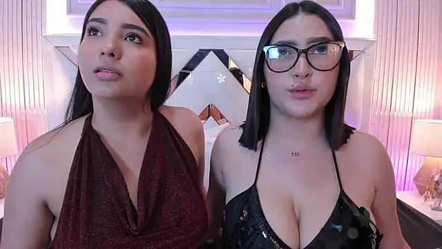 madeleine2112 online show from 12/14/25, 12:38