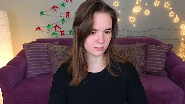 Snapshot of LindaRobertz chatting on 01/12/25, 02:14 LindaRobertz online show from 01/12/25, 02:14