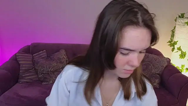 Snapshot of LindaRobertz chatting on 01/22/25, 06:20 LindaRobertz online show from 01/22/25, 06:20