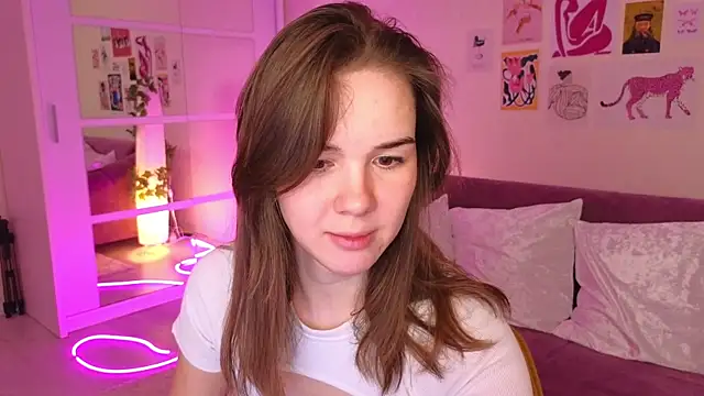 Snapshot of LindaRobertz chatting on 02/26/25, 10:20 LindaRobertz online show from 02/26/25, 10:20