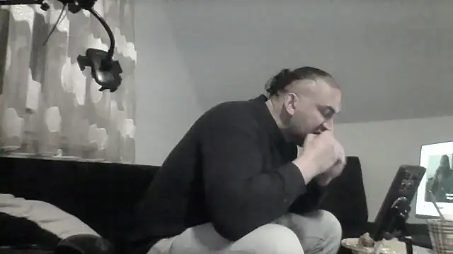 NewyorkDimi online show from 11/18/25, 01:11