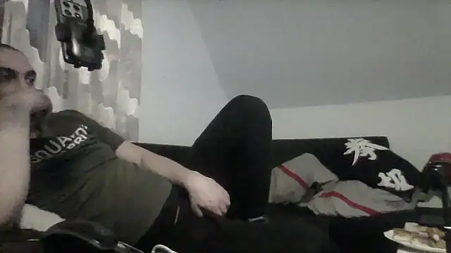 NewyorkDimi online show from 12/20/25, 06:42