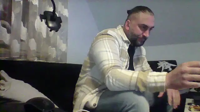 NewyorkDimi online show from 12/23/25, 05:49