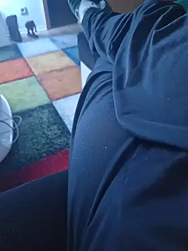 Snapshot of Warumnicht1980 chatting on 11/08/25, 05:18 Warumnicht1980 online show from 11/08/25, 05:18