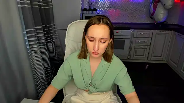 Snapshot of MelodyOfLovee chatting on 01/28/25, 08:25 MelodyOfLovee online show from 01/28/25, 08:25