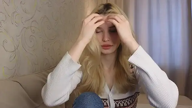 Snapshot of elsa_limerence chatting on 02/26/26, 05:06 elsa limerence online show from 02/26/26, 05:06