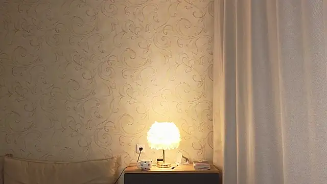 Snapshot of elsa_limerence chatting on 04/08/26, 04:18 elsa limerence online show from 04/08/26, 04:18