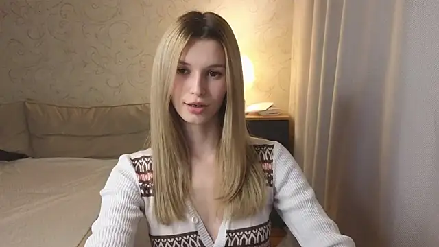 Snapshot of elsa_limerence chatting on 05/11/26, 04:04 elsa limerence online show from 05/11/26, 04:04